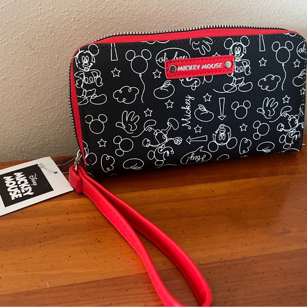Brand New Mickey Mouse Clutch Wallet/Wristlet